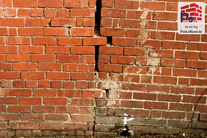 بررسی مودهای شکست در دیوارهای آجری و مقاوم‌سازی آن‌ها